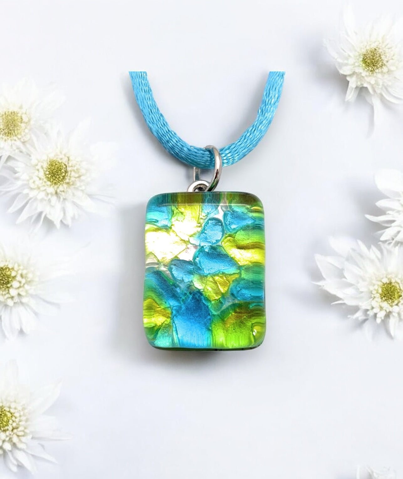 Murano Glass Pendant made using Silver Leaf - Calon Glass & Murano Passion - Murano Glass Pendant